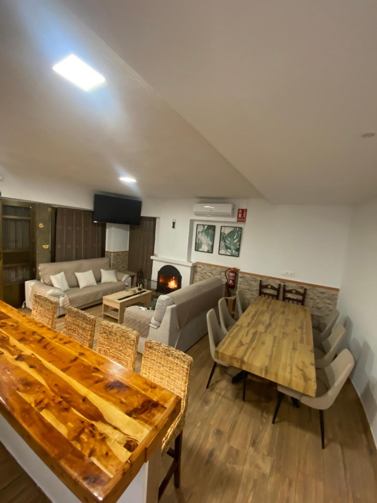 אוסה דה מונטיאל Casa Rural Abuelo Raimundo מראה חיצוני תמונה